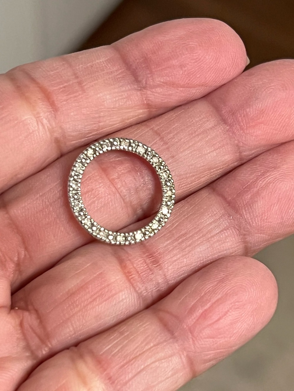 10k diamond Classic Pave Circle Eternity pendant